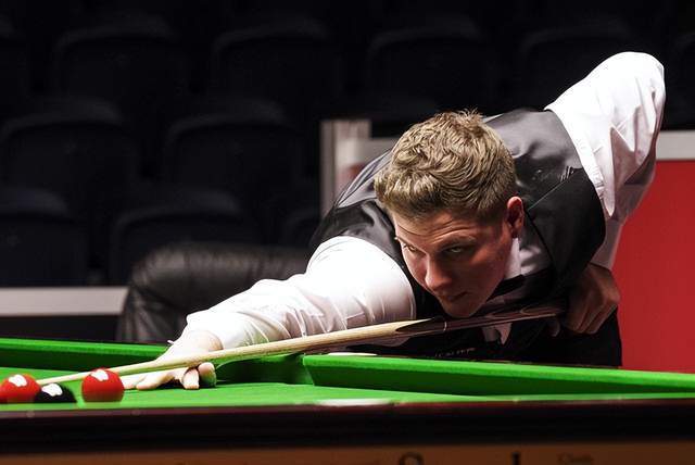 而库里正是 而库里正是