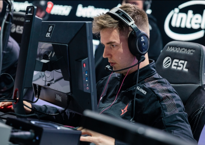 经验丰富的 经验丰富的