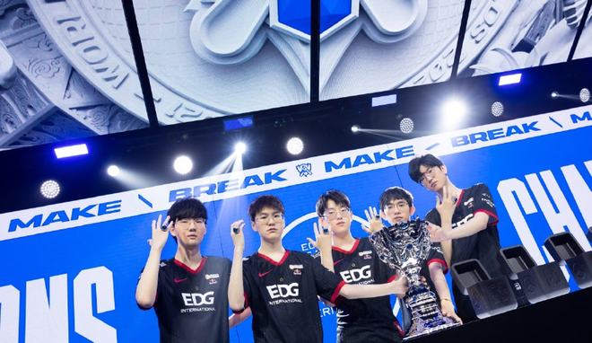 德在联赛中 德在联赛中