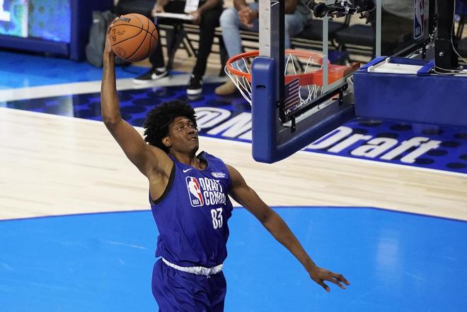 而影响全场 而影响全场